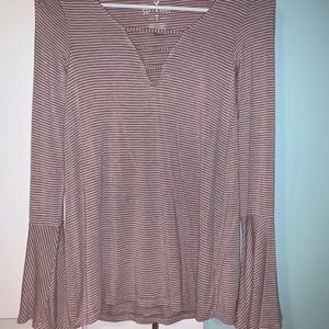 Flowy Pink American Eagle shirt